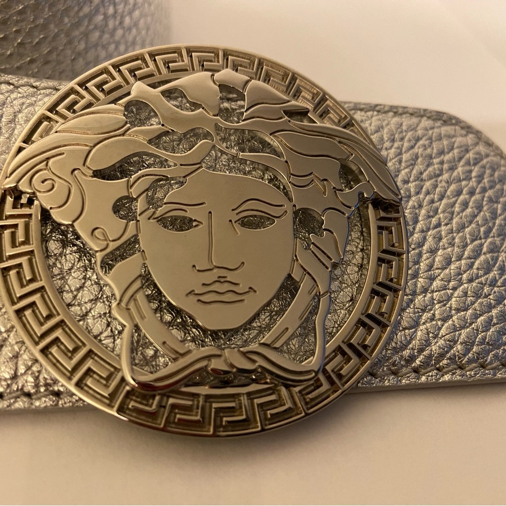 100% Authentic Gianni Versace Collection New women’s Silver leather Medusa belt